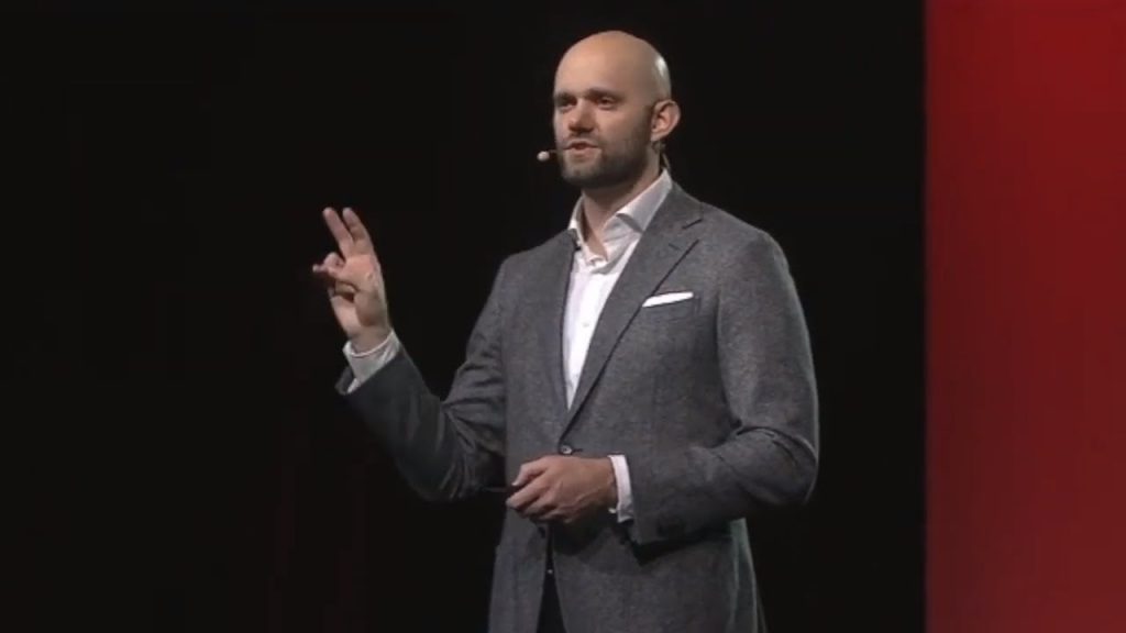 7 Speaker Promotion Ideas for a Conference Keynote