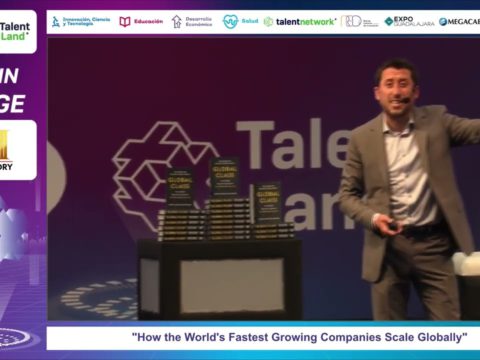 Aaron McDaniel, Global Class co-author, speaks at Talentland 2022 (Guadalajara, Mexico)