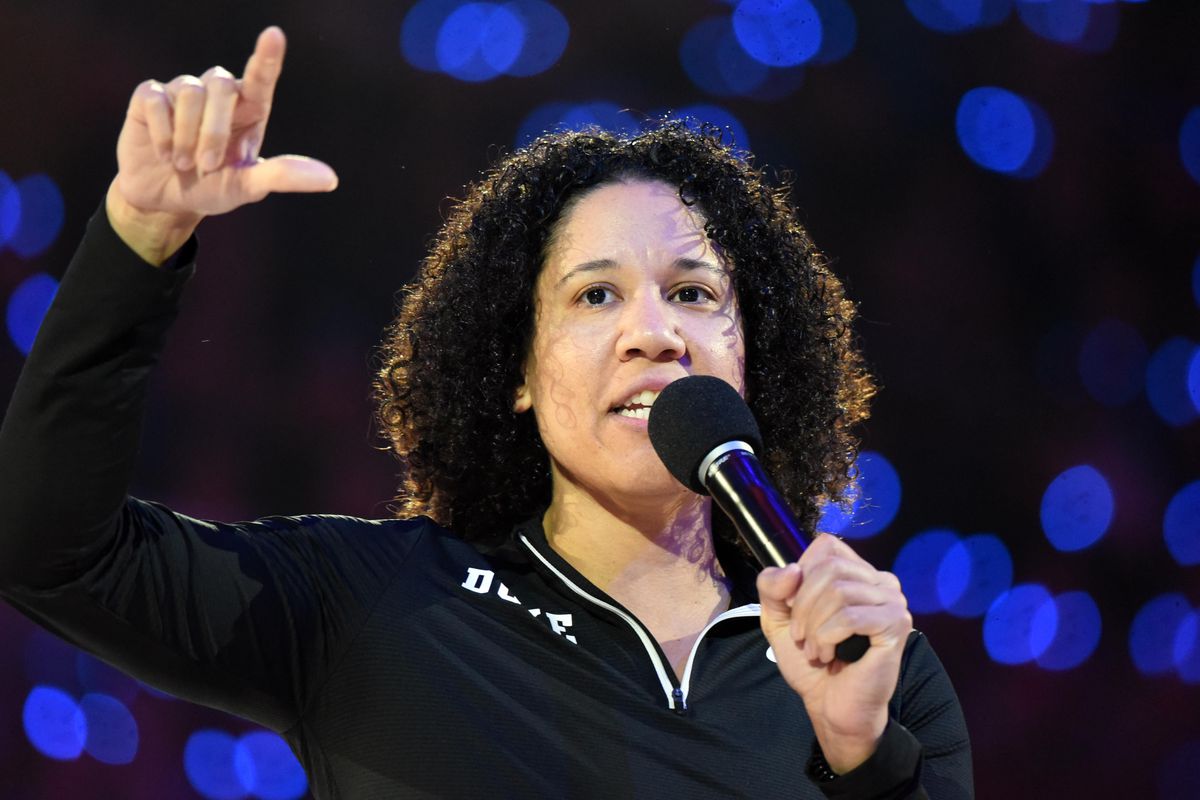 Kara Lawson BigSpeak Motivational Speakers Bureau Keynote Speakers