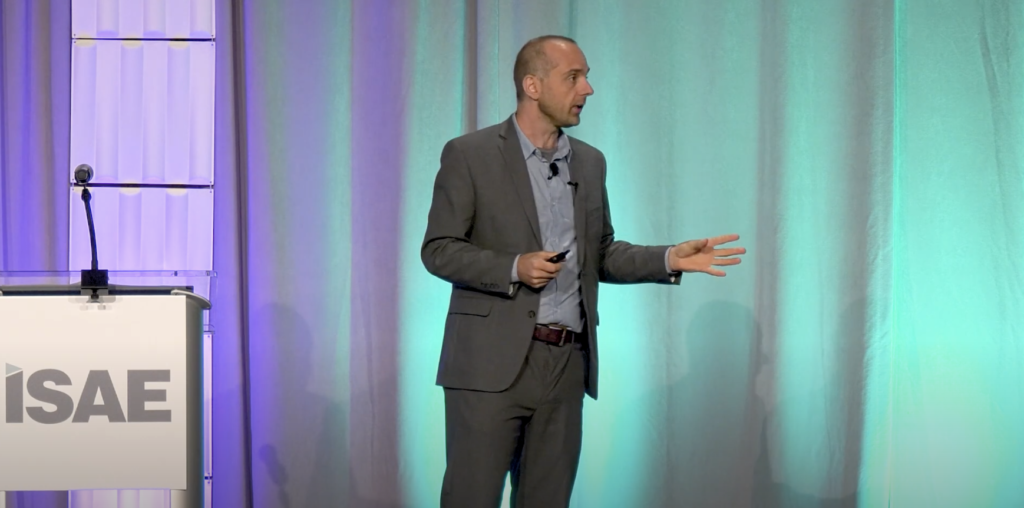 Change Management Keynote by Michael Wigge