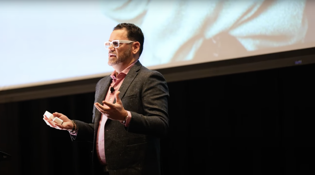 The Science of High Performing Cultures- Leadership Speaker and Company Culture Expert Chris Dyer