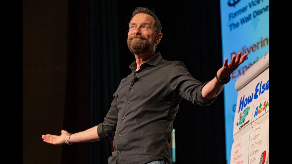 Five Ways to Tell Better Stories According to the Experts