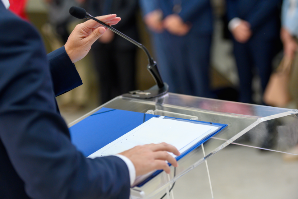 Discover the Best in Political Speaking for your Event, Meeting or Conference