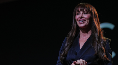 Molly Bloom’s Unforgettable Lessons for an Unstoppable Sales Kickoff