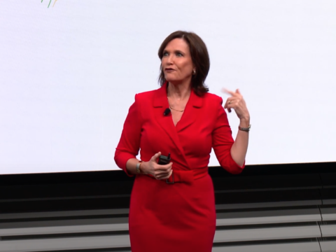 Dr. Margie Warrell | Courageous Leadership Keynote Speaker Igniting Braver Action